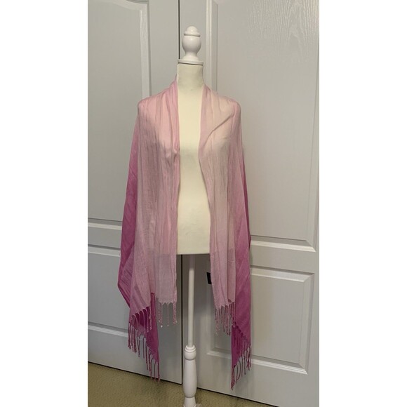 Bloomingdales Exclusive Womens Scarf Wrap Pink Ombre Lightweight 100% Viscose - Picture 4 of 12